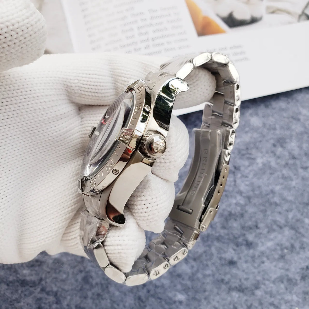 Breitling Avenger Black Dial Steel - Hình 3