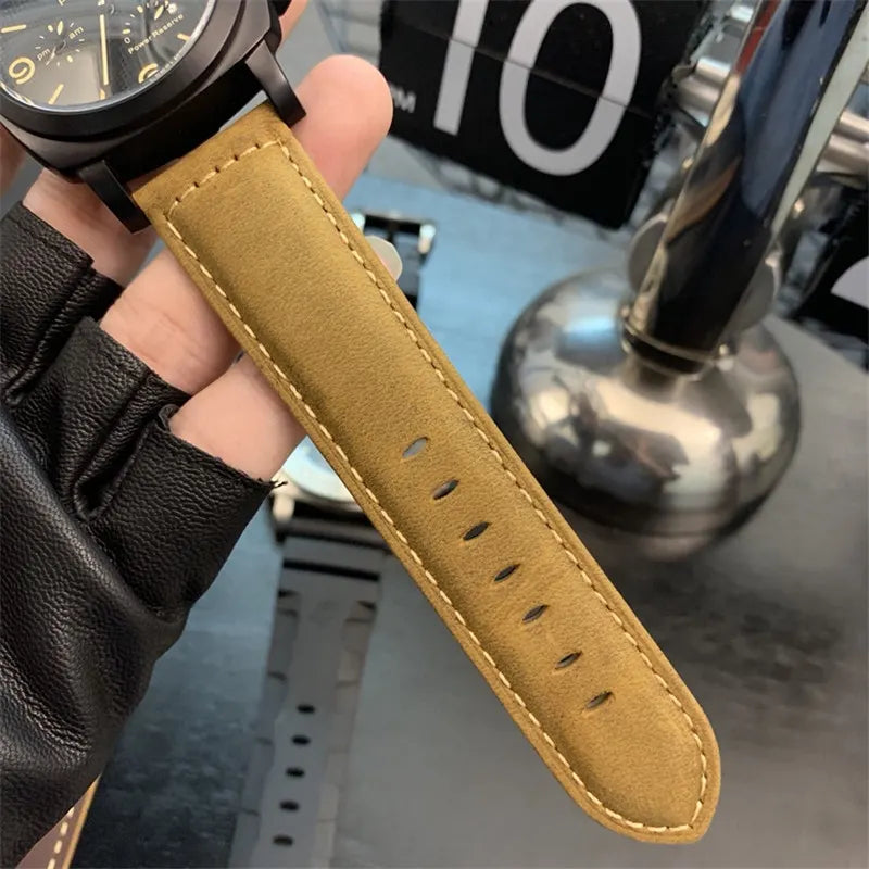 tan Panerai Luminor GMT Black - Hình 4