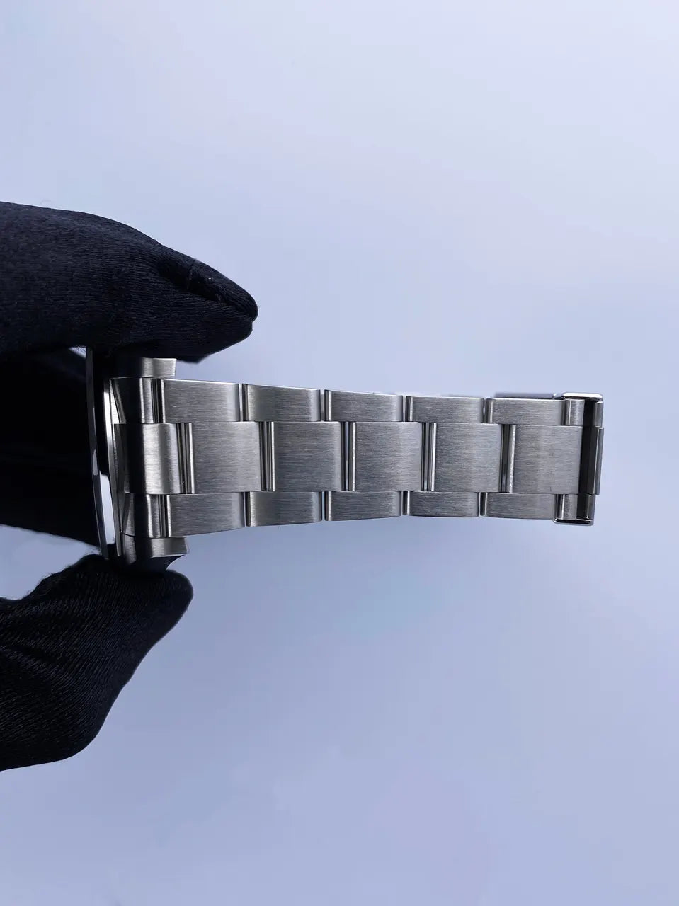 Rolex Explorer Black Dial 1310 - Hình 9