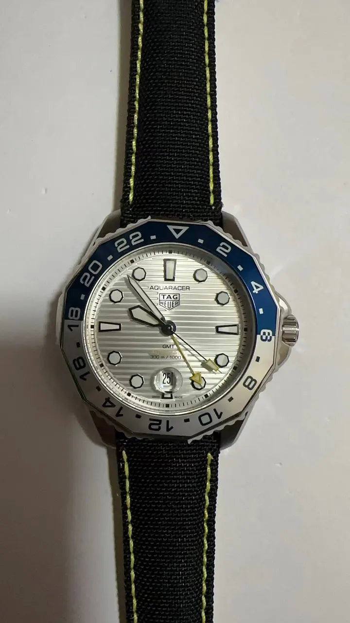 silver Tag Heuer Aquaracer GMT - Hình 5