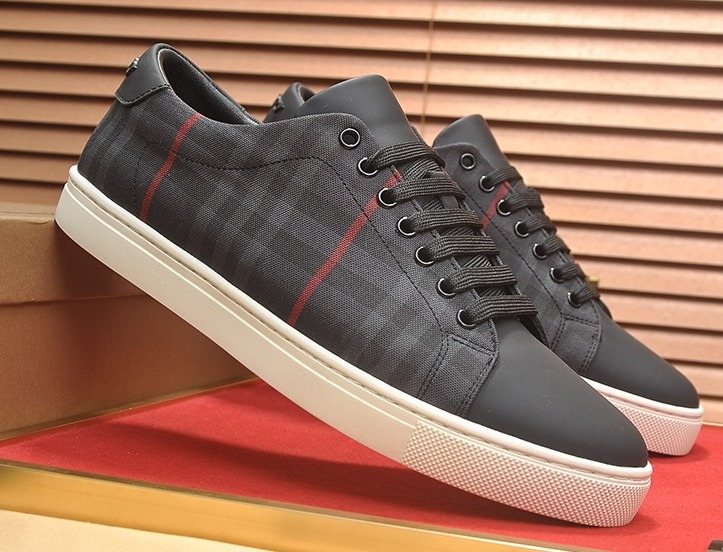 Burberry Charcoal Plaid Low-Top Sneakers — hero
